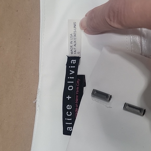 Alice + Olivia Size 0 White Boot Cut / Flared Leg Trousers, Exc. Used Cond. - Picture 2 of 13